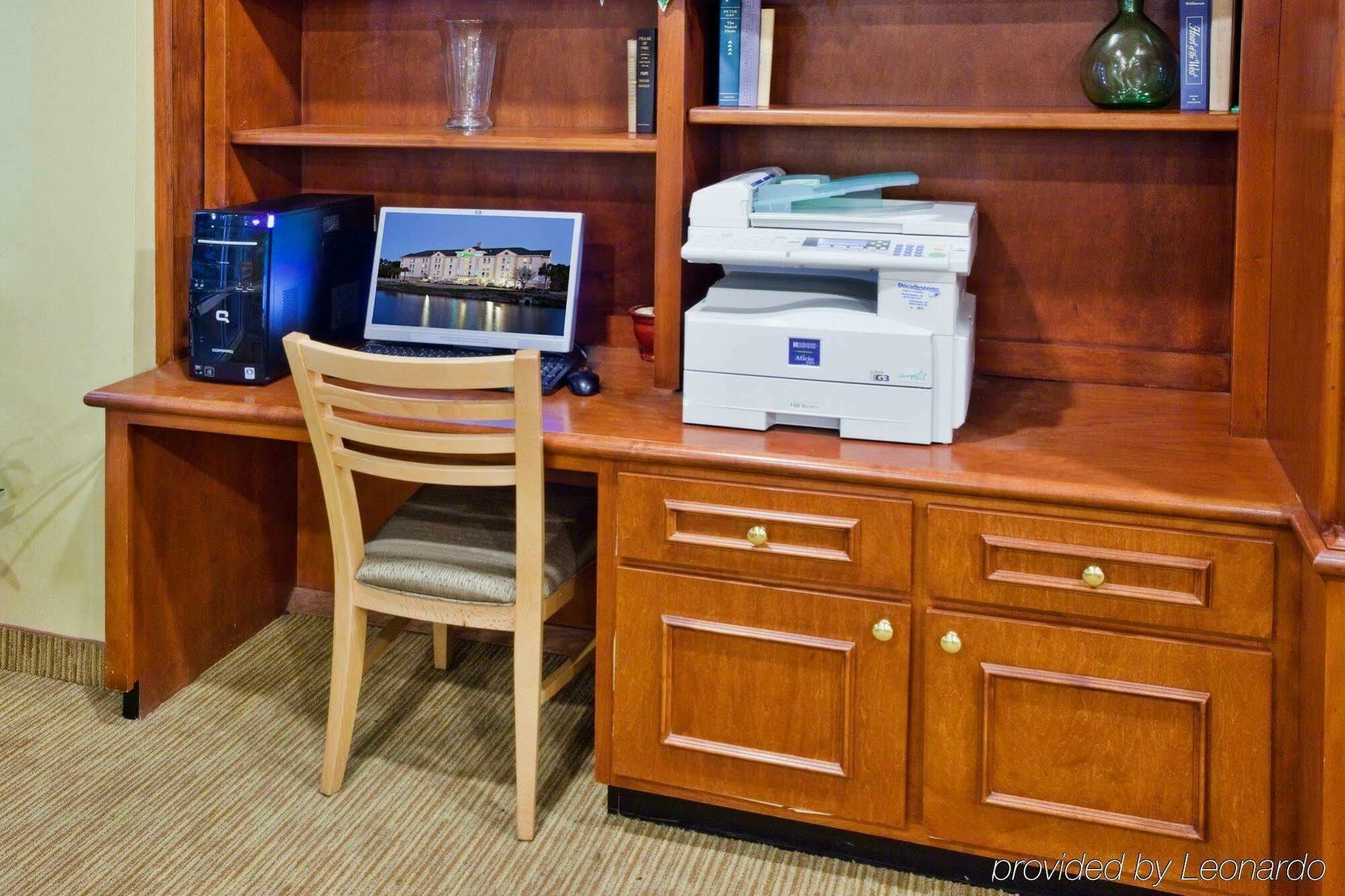 Holiday Inn Express Myrtle Beach-Broadway At The Beach By Ihg Exteriör bild
